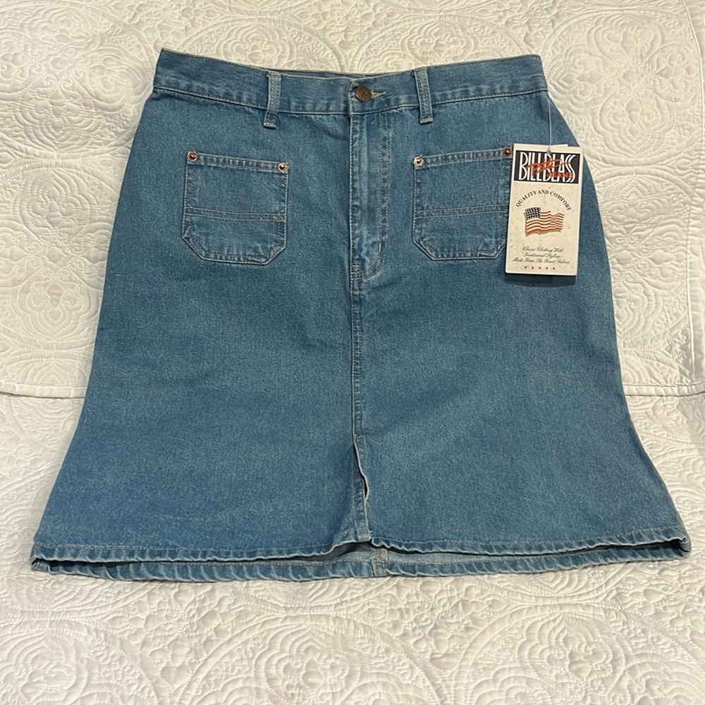 Bill Blass denim skirt,‎ size 10p, NWT